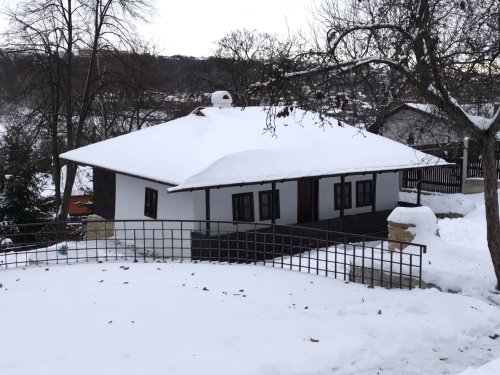 Colindători la Bojdeuca lui Ion Creangă