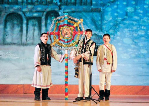 Colindul, chemarea străbună