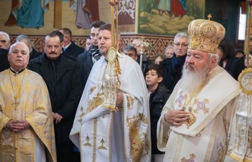 Binecuvântare arhierească în Biserica „Sfântul Dumitru” din Bistrița