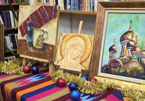 Icoane, cărți și peisaje la bibliotecă