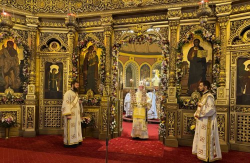 Crăciunul sărbătorit prin rugăciune și colinde de timișoreni