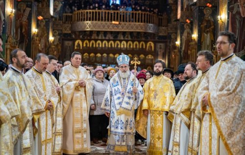 Slujire arhierească la Biserica „Sfântul Dumitru”-Narcisa din Bacău