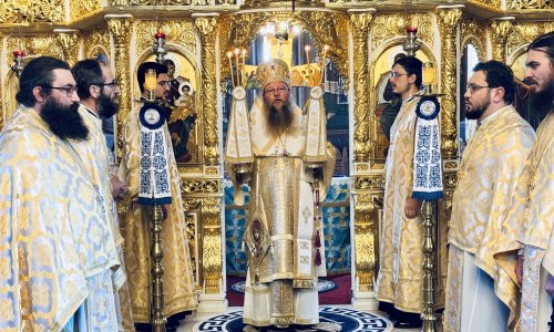 Credincioşi harghiteni reuniţi în rugăciune