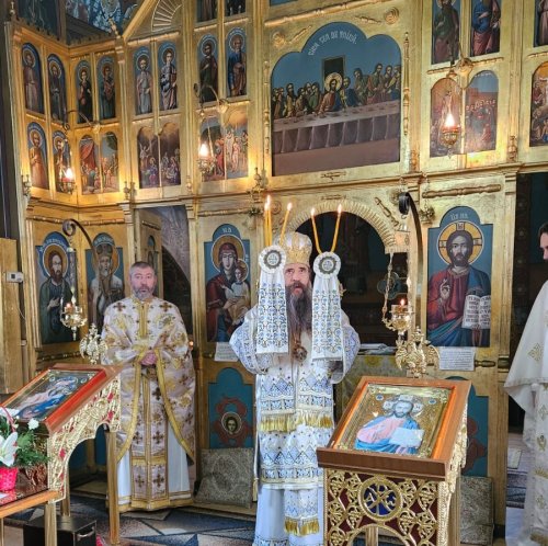 Episcopul Alexandriei și Teleormanului la o biserică din Roșiori de Vede