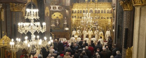 Sfinții Trei Ierarhi cinstiți la Catedrala Patriarhală