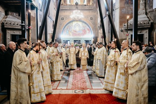 Sfinții Trei Ierarhi, cinstiți de școlile teologice clujene la Catedrala Mitropolitană din Cluj‑Napoca