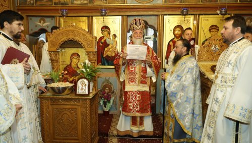 Momente de binecuvântare la două mănăstiri din Oltenia 