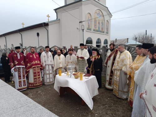 Sfințirea clopotelor Parohiei Ceamurlia de Sus din județul Tulcea