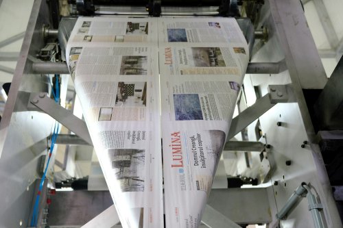 „Ziarul Lumina” sau calea către Hristos se face mergând prin lumea aceasta cu o (in)formare duhovnicească