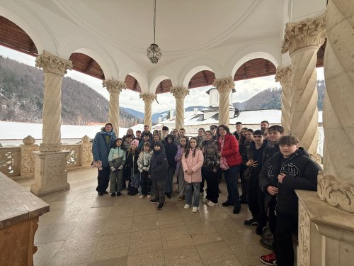 Tabără internațională la Sâmbăta de Sus, judeţul Braşov