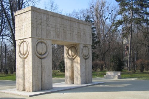 Târgu Jiu: Deteriorare a ansamblului Brâncuși