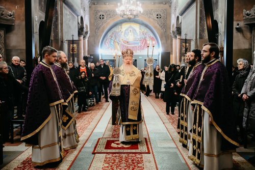 Liturghia Darurilor înainte sfințite la catedrala din Cluj‑Napoca