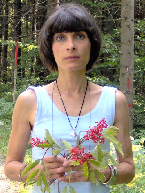 POEZIE: Gabriela Crețan