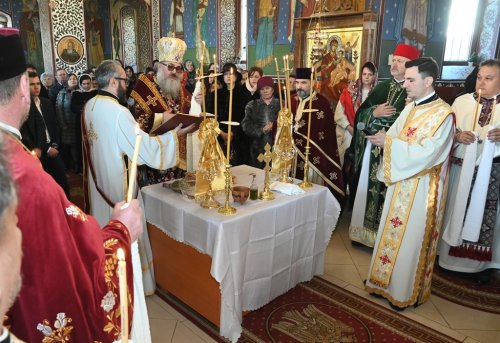 Resfințirea picturii bisericii din localitatea Greaca