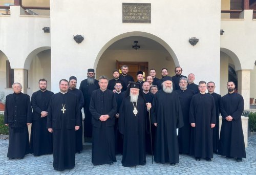 Cursuri de îndrumare duhovnicească la Mănăstirea Nicula