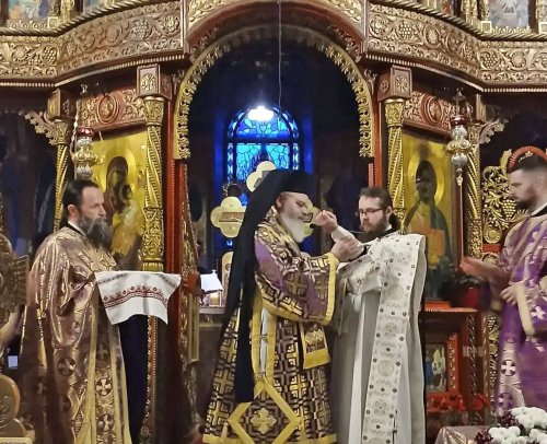 Hirotonie la Catedrala Episcopală din Huși