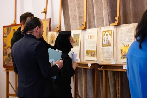 Evaluarea lucrărilor la Concursul „Icoana ortodoxă - lumina credinței”