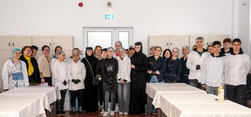 Proiectul educațional „Din pridvorul mănăstirii în farfuria elevului” la Alba Iulia