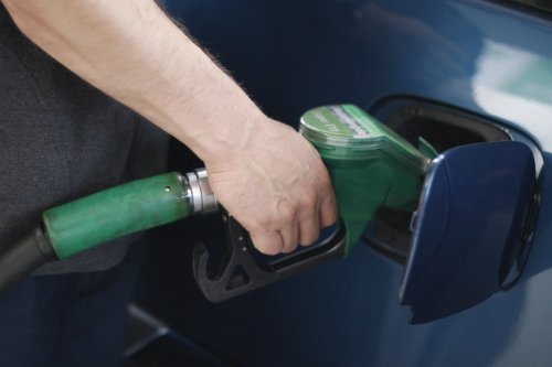 Azi intră în vigoare reducerea accizei  la motorină