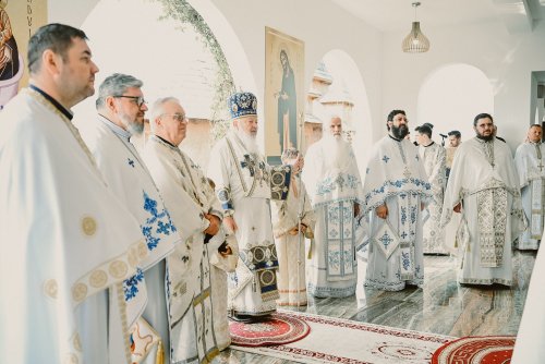 Sărbătoarea Izvorului Tămăduirii, hramul Mănăstirii Salva