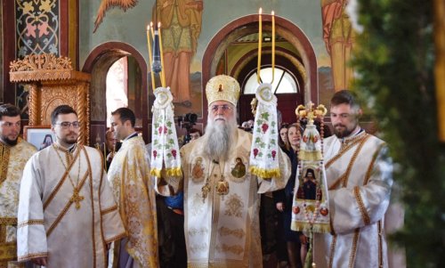 Slujire arhierească într‑o comunitate vâlceană