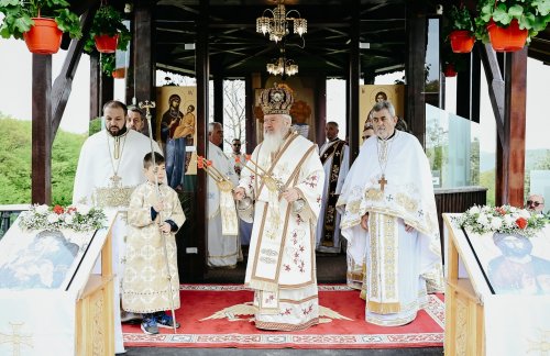 Hramul Mănăstirii „Sfântul Mare Mucenic Gheorghe” din Dej 