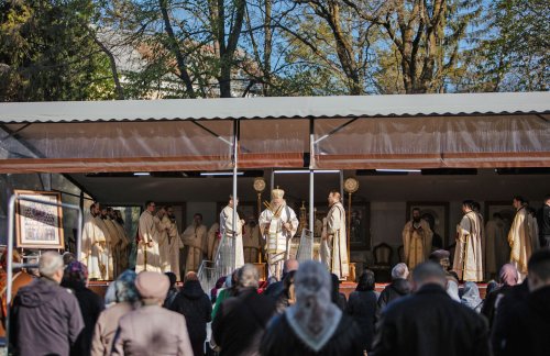 Slujire arhierească la Catedrala Arhiepiscopală din Suceava