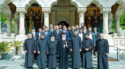 Simpozion naţional studenţesc la Mănăstirea Lainici