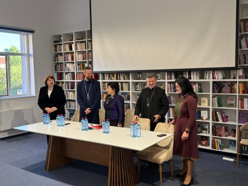 Conferință dedicată Elenei Cuza, la Oradea