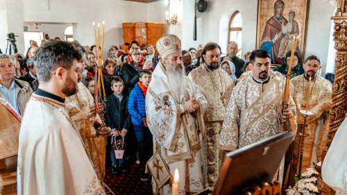 Slujire arhierească în Parohia Slobozia, Iași