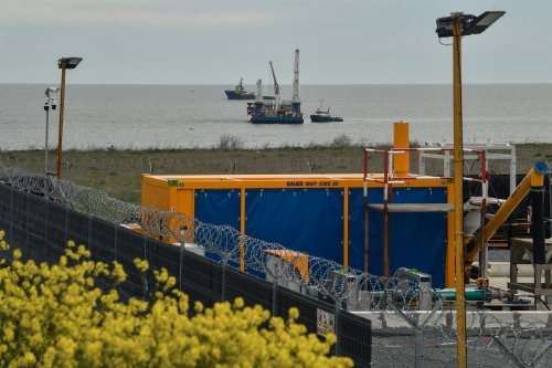 Neptun Deep: Instalarea conductei care aduce gazele la țărm