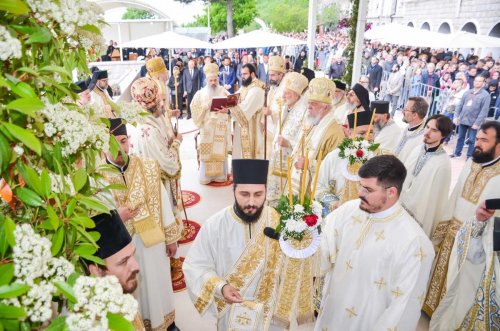 Hramul Mănăstirii Ostrog din Muntenegru