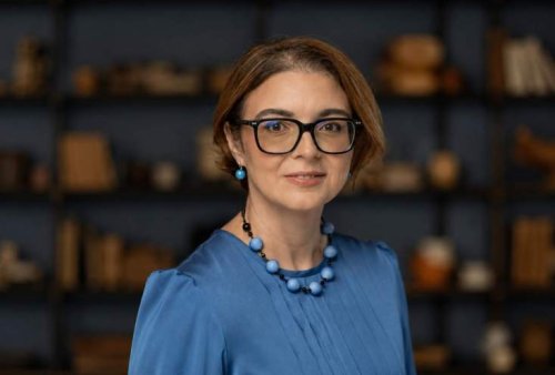 POEZIE: Simona Gemeneanu 