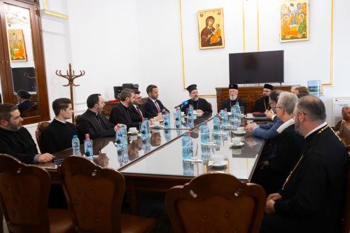 Oaspeți de la CMB la Facultatea de Teologie Ortodoxă din București