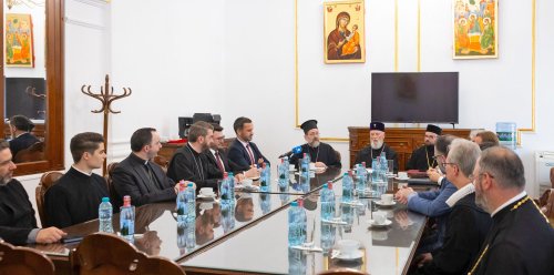 Oaspeți de la CMB la Facultatea de Teologie Ortodoxă din București