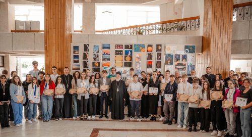 Episcopia Tulcii a premiat tinerii cu rezultate deosebite