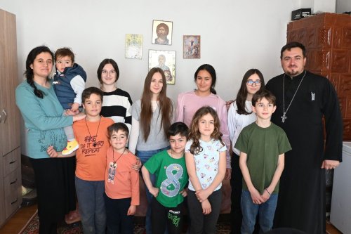 Iubirea și iertarea: secretul fericirii unei familii cu zece copii 