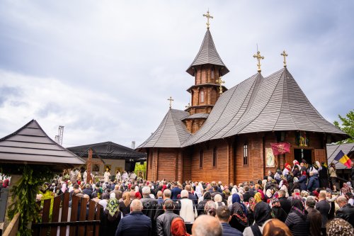 Întreită sărbătoare la Parohia „Sfinții Împărați Constantin și Elena” - Straja II