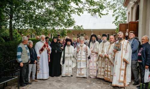 Sărbătoare la Mănăstirea Saon din Dobrogea