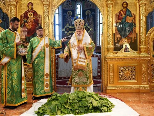 Rusaliile la Catedrala Episcopală din Slobozia