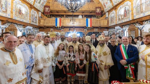 Sfințirea bisericii parohiei românești din Moncalieri, Italia