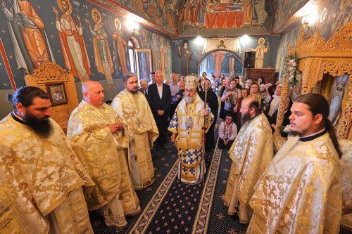 Sărbătoarea Nașterii Sfântului Ioan Botezătorul la schitul buzoian Poienițele