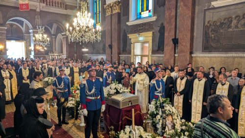 Slujba Stâlpilor pentru Preasfințitul Părinte Emilian Crișanul, la Catedrala Veche din Arad