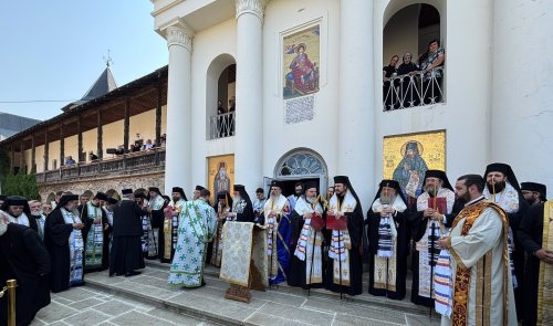 Arhiereul Emilian a fost înmormântat la Mănăstirea Neamț