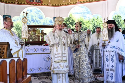  Sfinții Apostoli Petru și Pavel au fost cinstiți la Mănăstirea Rebra‑Parva 