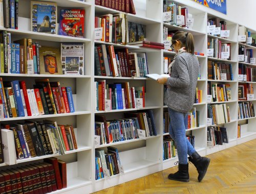 Biblioteci, muzee, ziare şi reviste în datele INS