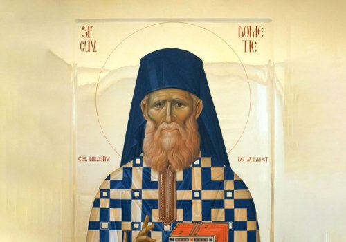 Sf. Cuv. Dometie cel Milostiv de la Râmeţ şi mama sa, Sf. Cuv. Filotimia; Sf. Cuv. Sisoe cel Mare; Sf. Mc. Lucia din Roma; Sf. Mc. Marius, soţia sa, Marta, şi fiii lor, Audifaciu şi Avacum