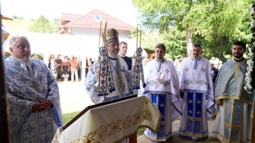 Mănăstirea de la Măgura-Jina şi-a sărbătorit cel de-al doilea hram