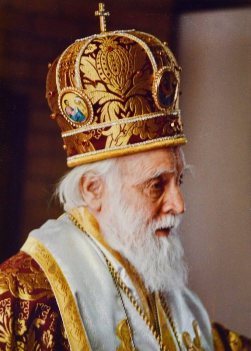 Arhiepiscopul Victorin Ursache, pelerinul misionar întors în pământul începuturilor - după 25 de ani