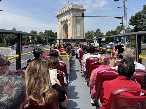 Catedrala Națională, inclusă în traseul autobuzelor turistice